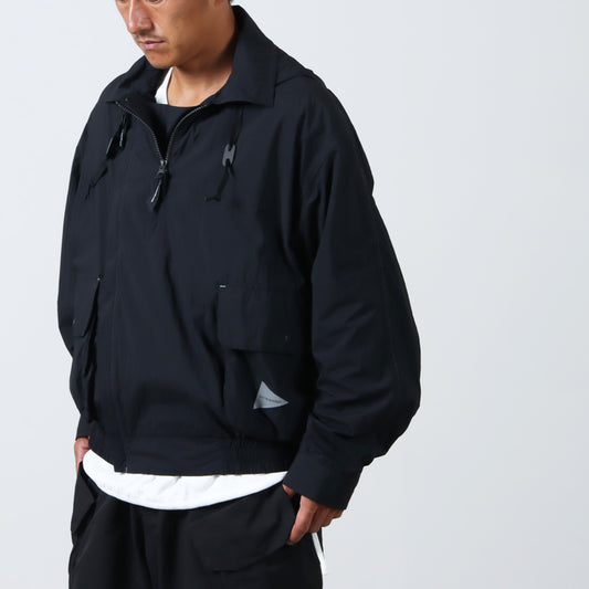 and wander(アンドワンダー) water repellent light jacket