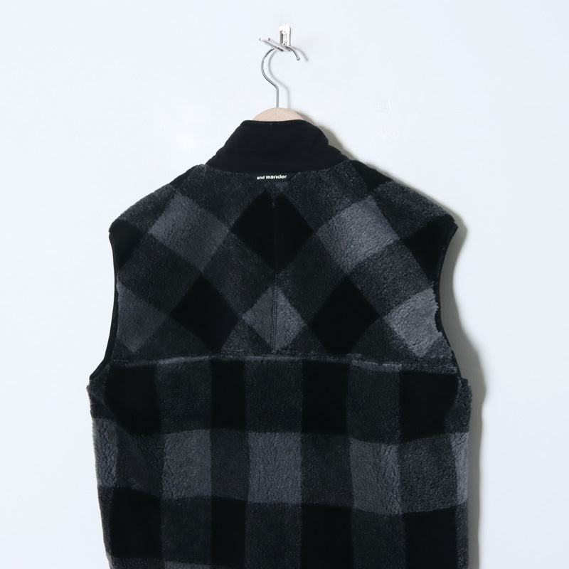 and wander(アンドワンダー) check boa vest 画像25