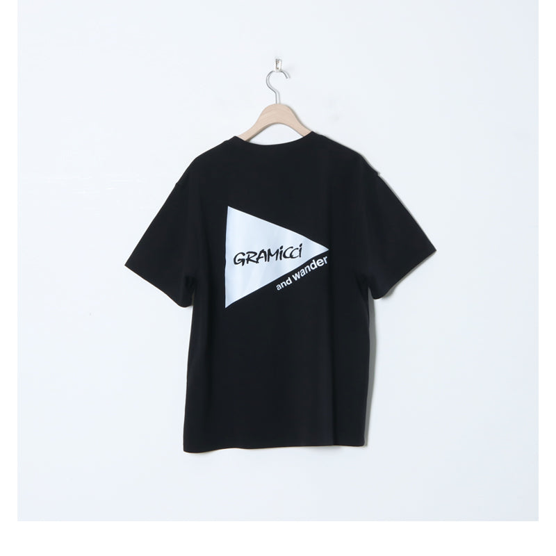 and wander(アンドワンダー) × gramicci BACKPRINT TEE 画像16