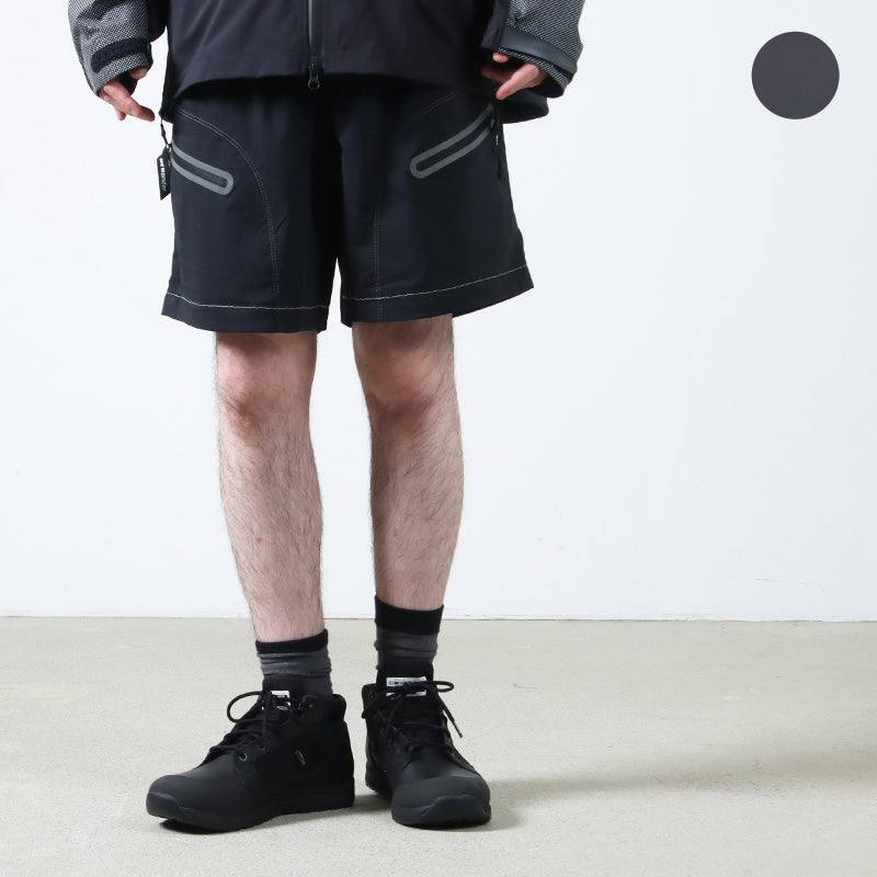 and wander(アンドワンダー) light hike short pants