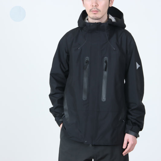 and wander(アンドワンダー) 2.5L hiker rain jacket