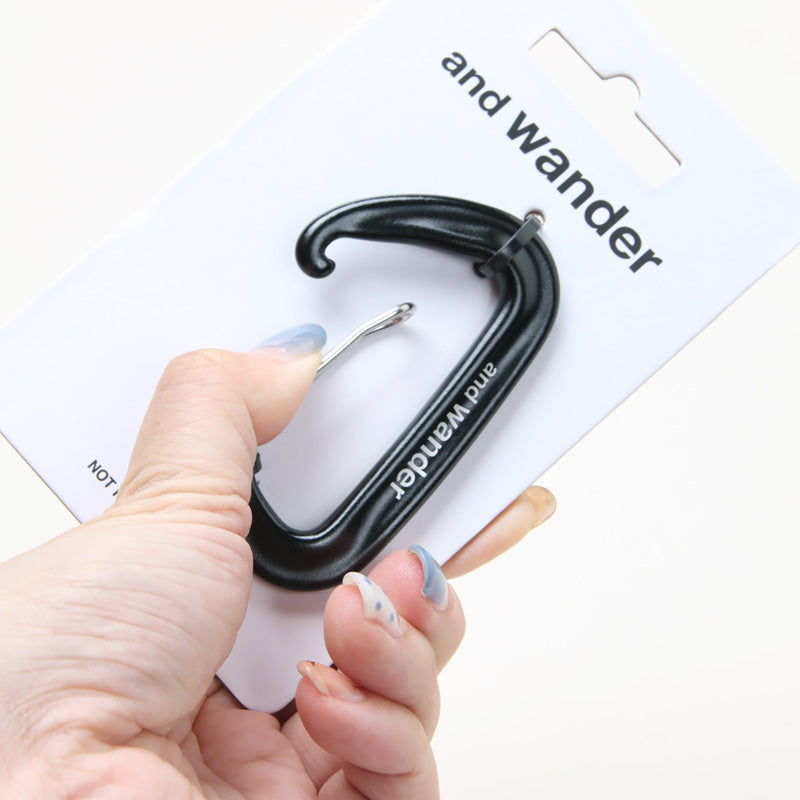 and wander(アンドワンダー) 179 utility carabiner 画像2